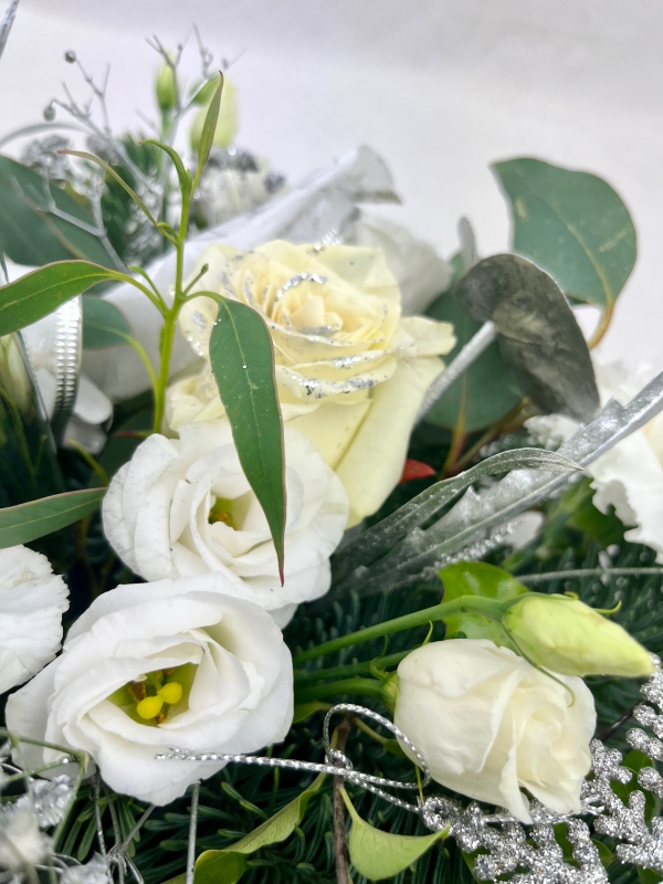 Radiant Star Flower Centrepiece