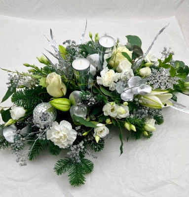 Radiant Star Flower Centrepiece