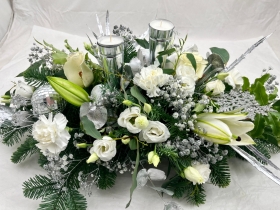 Radiant Star Flower Centrepiece
