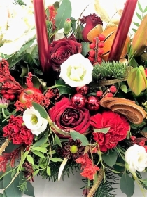 Holly Berry Flower Centrepiece